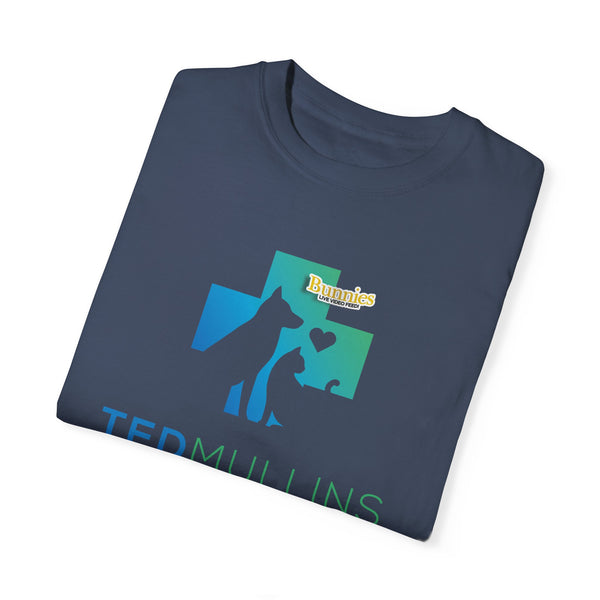 Mullins Vet Clinic (Schitt's Creek) | Graphic Tee