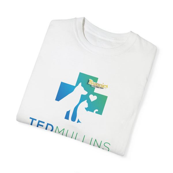 Mullins Vet Clinic (Schitt's Creek) | Graphic Tee