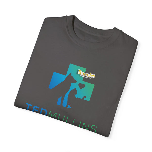 Mullins Vet Clinic (Schitt's Creek) | Graphic Tee